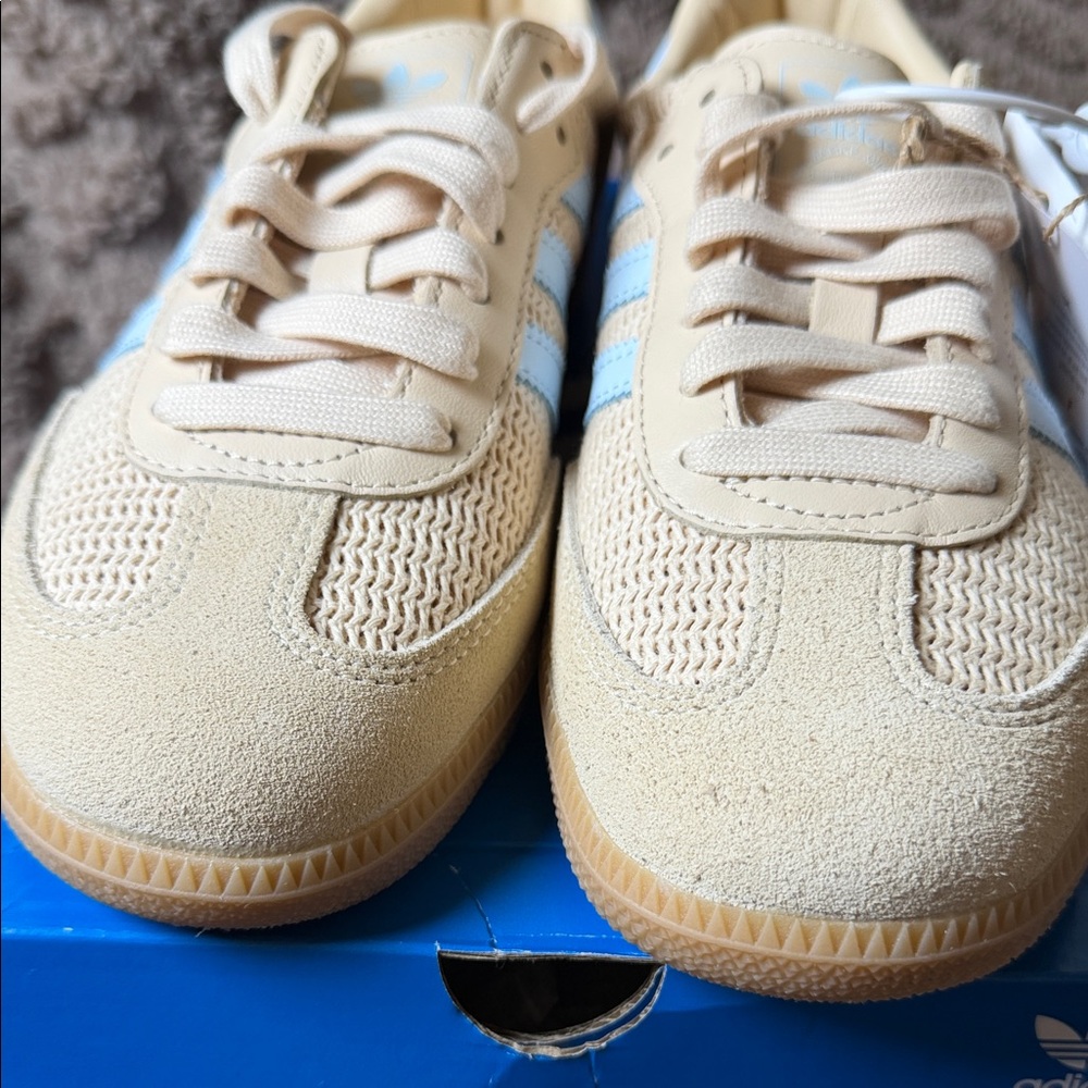 Adidas Women’s Samba OG Cream and Light Blue Sneakers - Picture 3 of 13